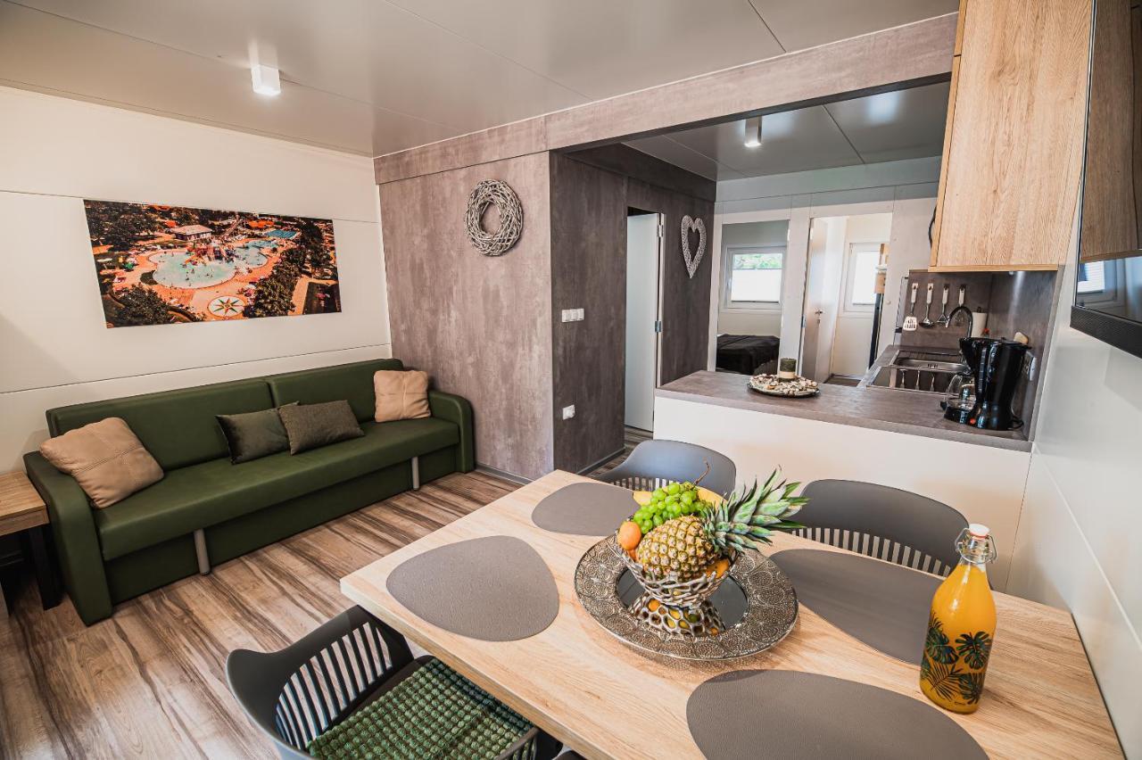 Premium Mobile Homes With Thermal Riviera Tickets Чатеж-об-Сави Экстерьер фото