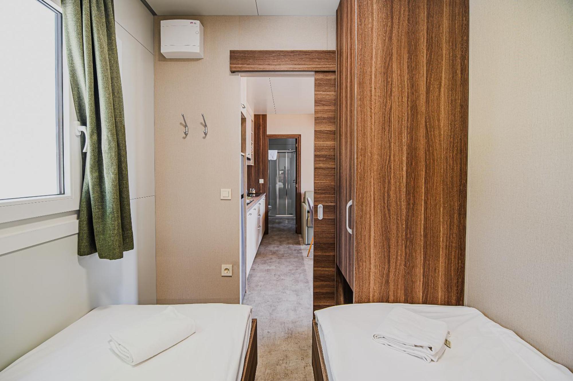 Premium Mobile Homes With Thermal Riviera Tickets Чатеж-об-Сави Экстерьер фото