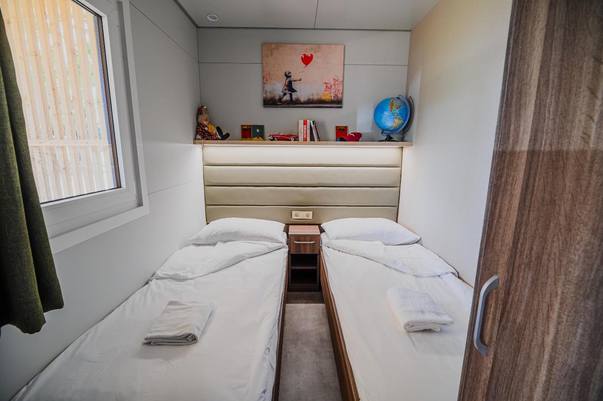 Premium Mobile Homes With Thermal Riviera Tickets Чатеж-об-Сави Экстерьер фото